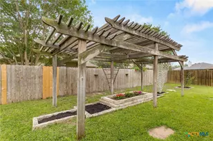 809 St James, Seguin, TX 78155 - Photo 22