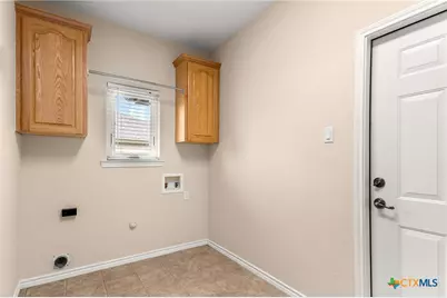 809 Saint James, Seguin, TX 78155 - Photo 20