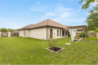 809 Saint James, Seguin, TX 78155 - Photo 24