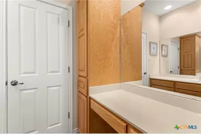 809 Saint James, Seguin, TX 78155 - Photo 18