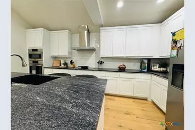 1234 Bluff Creek Circle, New Braunfels, TX 78130 - Photo 6