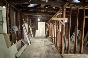 906 E Goodwin Ave, Victoria, TX 77901 - Photo 8