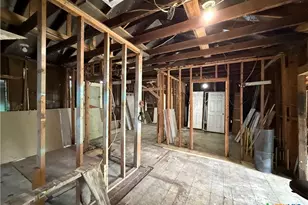 906 E Goodwin Ave, Victoria, TX 77901 - Photo 6