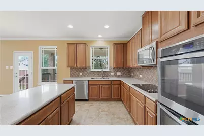 201 Sky Springs Pass, San Marcos, TX 78666 - Photo 18