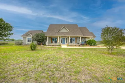 2048 E Martindale Road, Seguin, TX 78155 - Photo 2