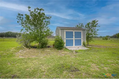 2048 E Martindale Road, Seguin, TX 78155 - Photo 34