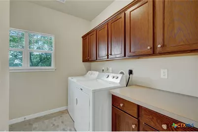 2048 E Martindale Road, Seguin, TX 78155 - Photo 20