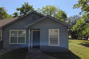 15 S 10th St, Temple, TX 76501 - Photo 1