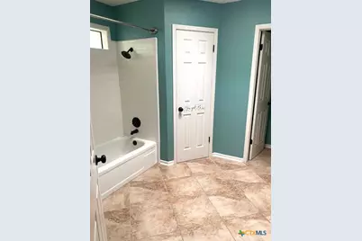 213 Paisano Drive, Victoria, TX 77904 - Photo 12