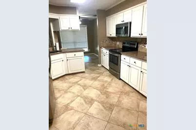 213 Paisano Drive, Victoria, TX 77904 - Photo 6