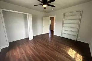 400 Symes St, Taylor, TX 76574 - Photo 16