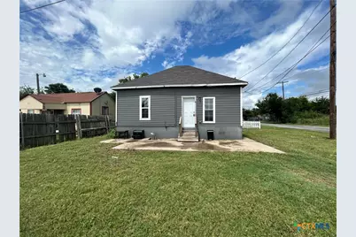 400 Symes Street #A, Taylor, TX 76574 - Photo 4