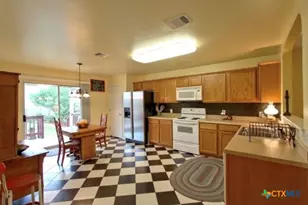 215 Ibis Falls Dr, New Braunfels, TX 78130 - Photo 6