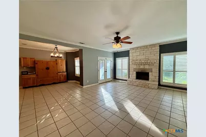 689 River Run, New Braunfels, TX 78132 - Photo 2