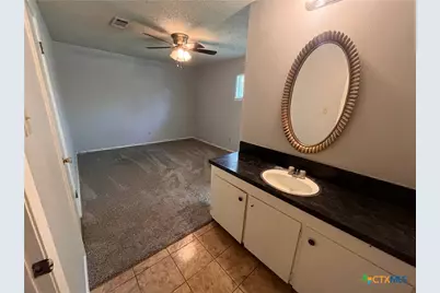 900 Hazelton Street, San Marcos, TX 78666 - Photo 8