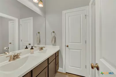 1104 Carriage Loop, New Braunfels, TX 78132 - Photo 34