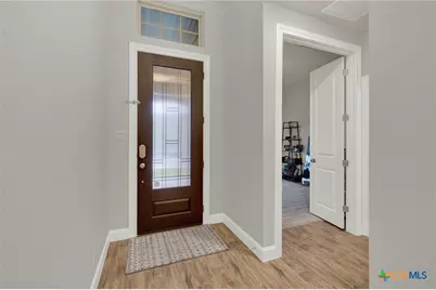 1104 Carriage Loop, New Braunfels, TX 78132 - Photo 2
