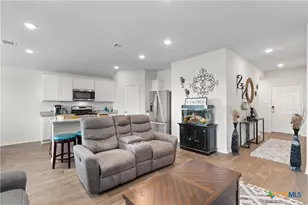 101 Gather, Seguin, TX 78155 - Photo 6