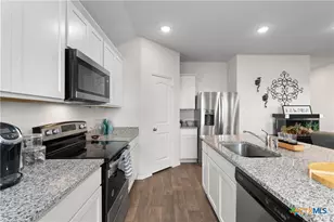 101 Gather, Seguin, TX 78155 - Photo 12
