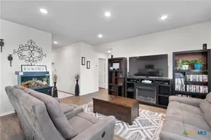 101 Gather, Seguin, TX 78155 - Photo 8