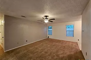 2910 Transit Dr, Killeen, TX 76543 - Photo 6