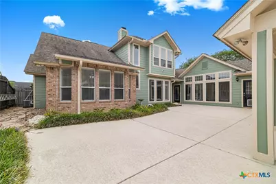 102 Green Gable Drive, Victoria, TX 77904 - Photo 6