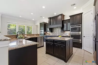 852 Hampton Oaks, New Braunfels, TX 78132 - Photo 6
