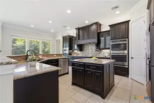 852 Hampton Oaks, New Braunfels, TX 78132 - Photo 6