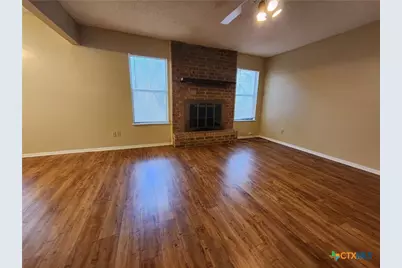 929 Ohio Avenue, New Braunfels, TX 78130 - Photo 4