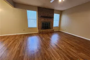 929 Ohio Ave, New Braunfels, TX 78130 - Photo 4