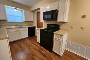 929 Ohio Ave, New Braunfels, TX 78130 - Photo 10