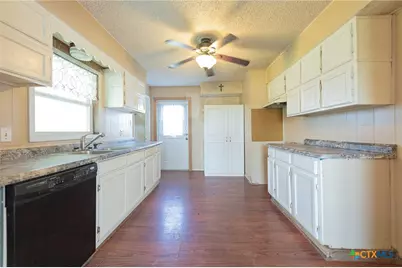 3300 State Highway 95, Shiner, TX 77984 - Photo 12