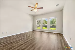 270 Belleview Dr, Belton, TX 76513 - Photo 12