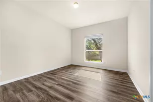 270 Belleview Dr, Belton, TX 76513 - Photo 18