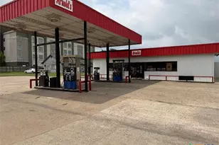 3011 S Laurent St, Victoria, TX 77901 - Photo 1