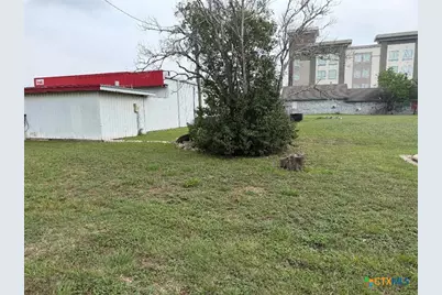 3011 S Laurent Street, Victoria, TX 77901 - Photo 10