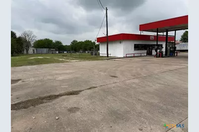 3011 S Laurent Street, Victoria, TX 77901 - Photo 6