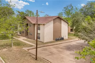 603 E Gonzales and 201 Pecan St St, Yoakum, TX 77995 - Photo 4
