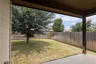 546 Creekside Frst, New Braunfels, TX 78130 - Photo 18