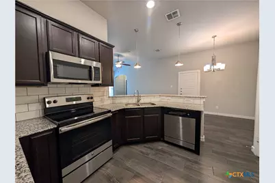 546 Creekside Forest, New Braunfels, TX 78130 - Photo 8