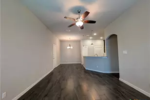 546 Creekside Frst, New Braunfels, TX 78130 - Photo 4