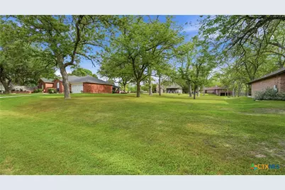 427 Las Brisas, Seguin, TX 78155 - Photo 2