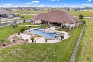 254 Sendera Loop, Victoria, TX 77904 - Photo 2