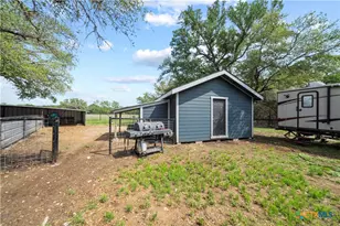 351 Line Camp Loop, Spring Branch, TX 78070 - Photo 20