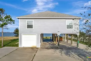 314 Windswept Dr, Port Lavaca, TX 77979 - Photo 2