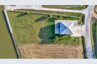 314 Windswept Drive, Port Lavaca, TX 77979 - Photo 4