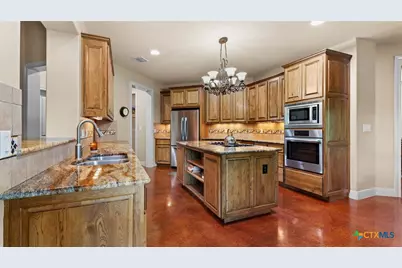 179 Silverado, New Braunfels, TX 78132 - Photo 12