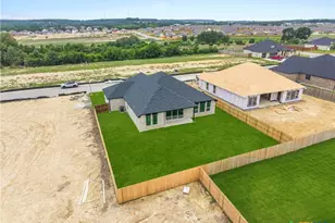 5063 Fenceline Trl, Nolanville, TX 76559 - Photo 8