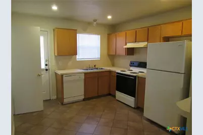 4505 Jeff Scott #B, Killeen, TX 76549 - Photo 4