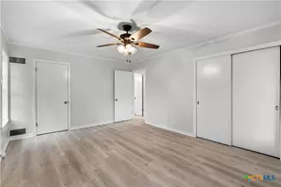 1412 E Leon St, Gatesville, TX 76528 - Photo 6